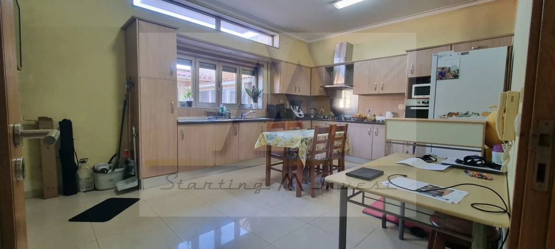 Moradia T4 para Venda em Modivas Foto 4