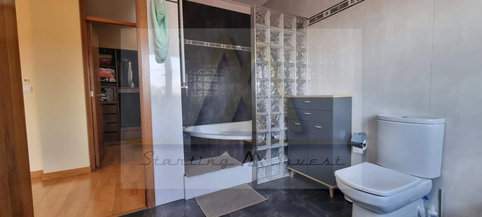 Moradia T4 para Venda em Modivas Foto 12