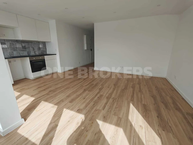 Apartamento T2 para Venda em Camarate, Unhos e Apelação Foto 6