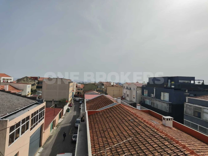 Apartamento T2 para Venda em Camarate, Unhos e Apelação Foto 19