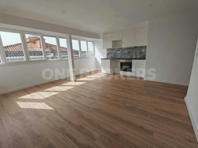 Apartamento T2 para Venda em Camarate, Unhos e Apelação Foto 3