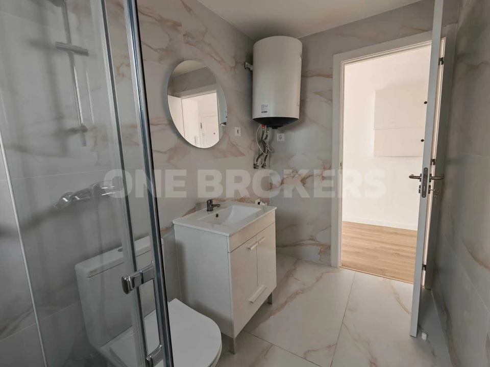 Apartamento T2 para Venda em Camarate, Unhos e Apelação Foto 9