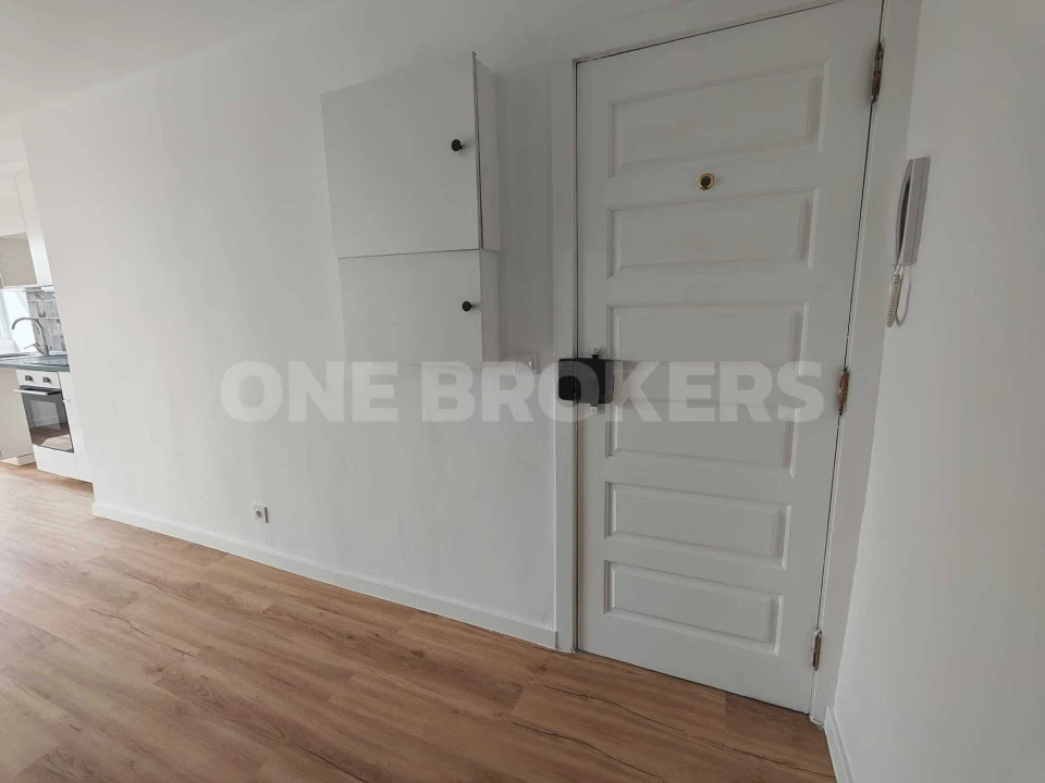 Apartamento T2 para Venda em Camarate, Unhos e Apelação Foto 8