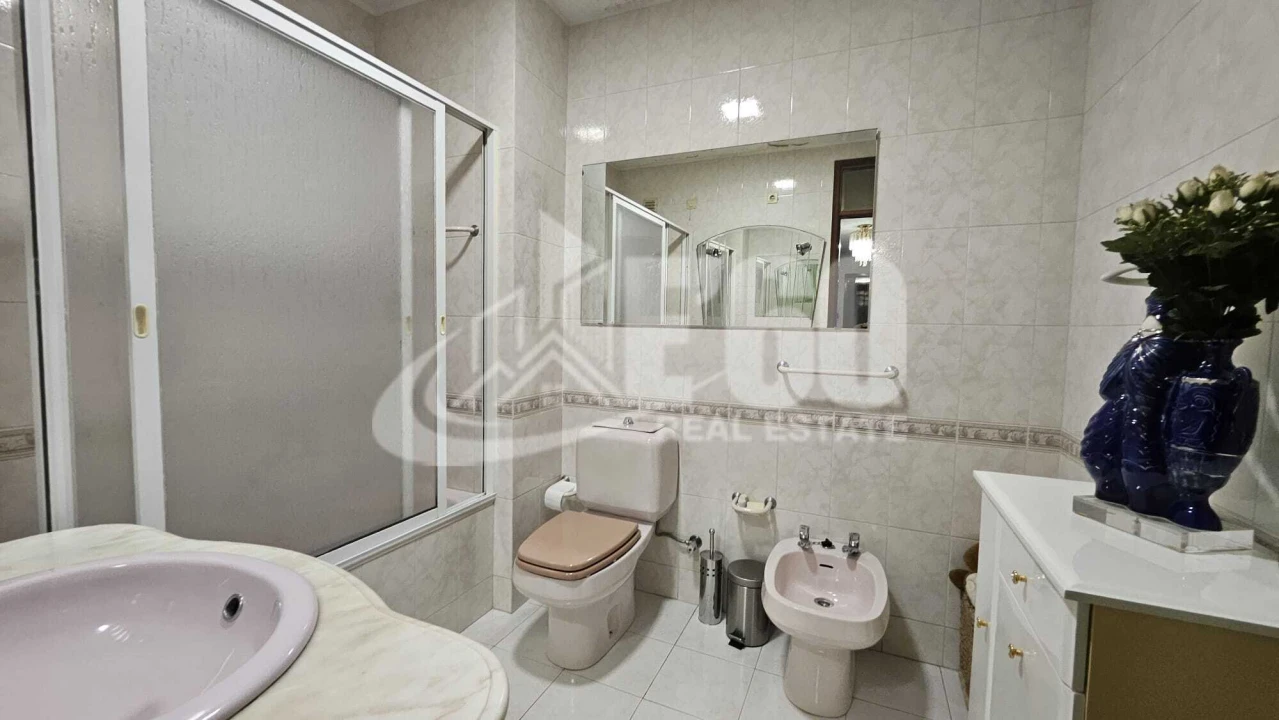 Apartamento T3 para Venda em Santa Maria de Lamas Foto 19