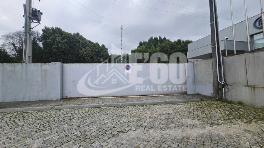 Armazém para Arrendamento em São João de Ver Foto 2