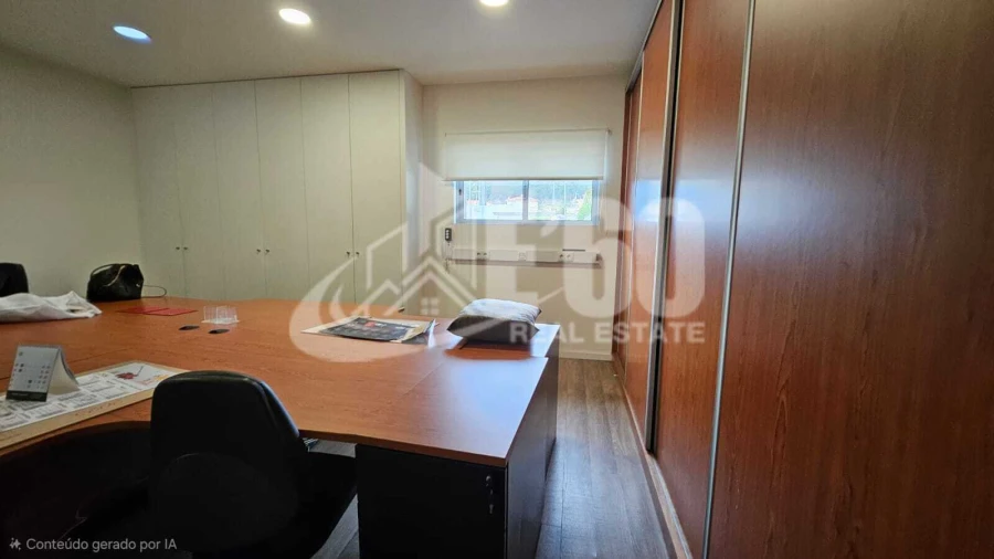 Armazém para Arrendamento em São João de Ver Foto 17