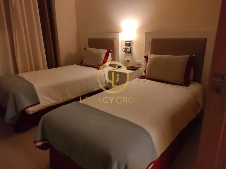 Apartamento T2 para Venda em Quarteira Foto 7
