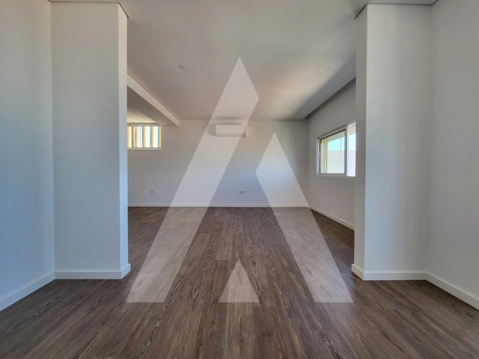 Apartamento T3 para Venda em Viseu Foto 9