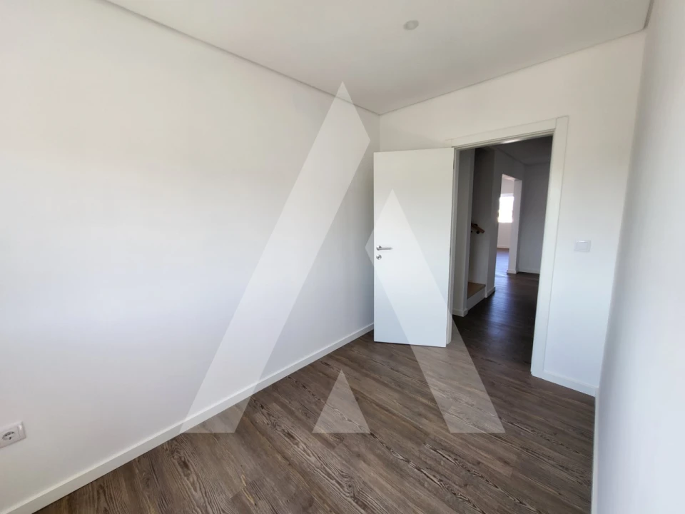 Apartamento T3 para Venda em Viseu Foto 26