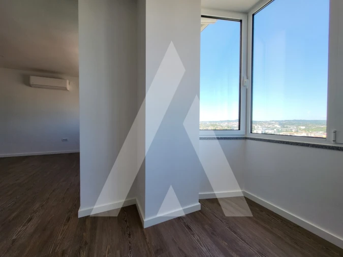 Apartamento T3 para Venda em Viseu Foto 8