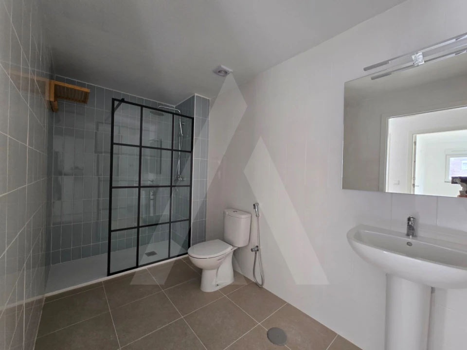 Apartamento T3 para Arrendamento em Aradas Foto 14