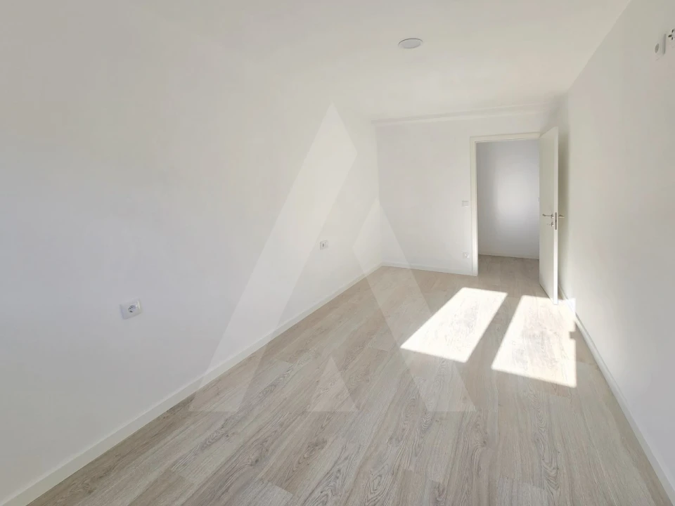Apartamento T3 para Arrendamento em Aradas Foto 19