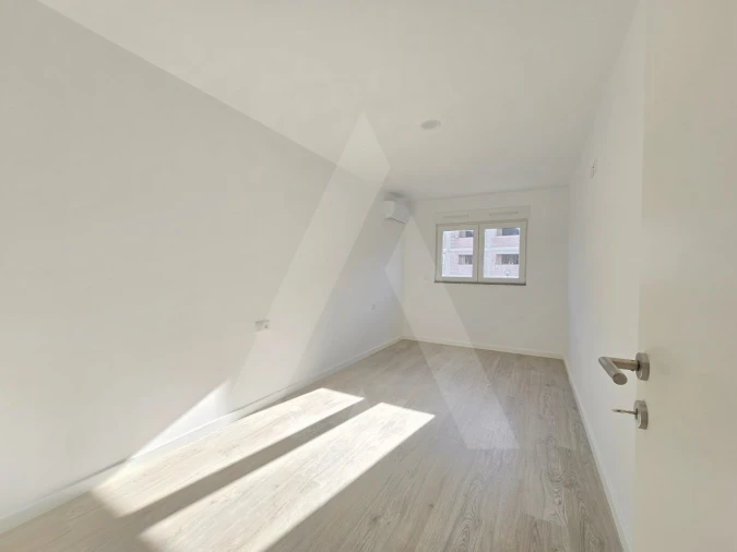 Apartamento T3 para Arrendamento em Aradas Foto 20