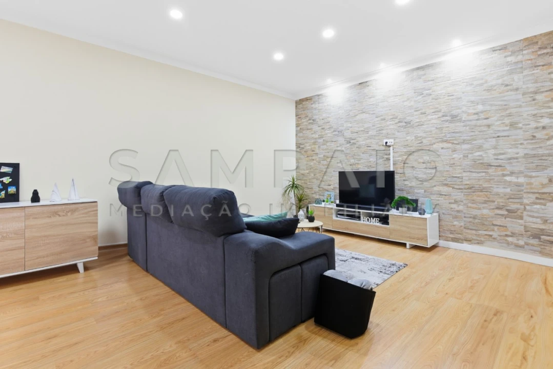 Apartamento T2 para Venda em Rio Tinto Foto 2