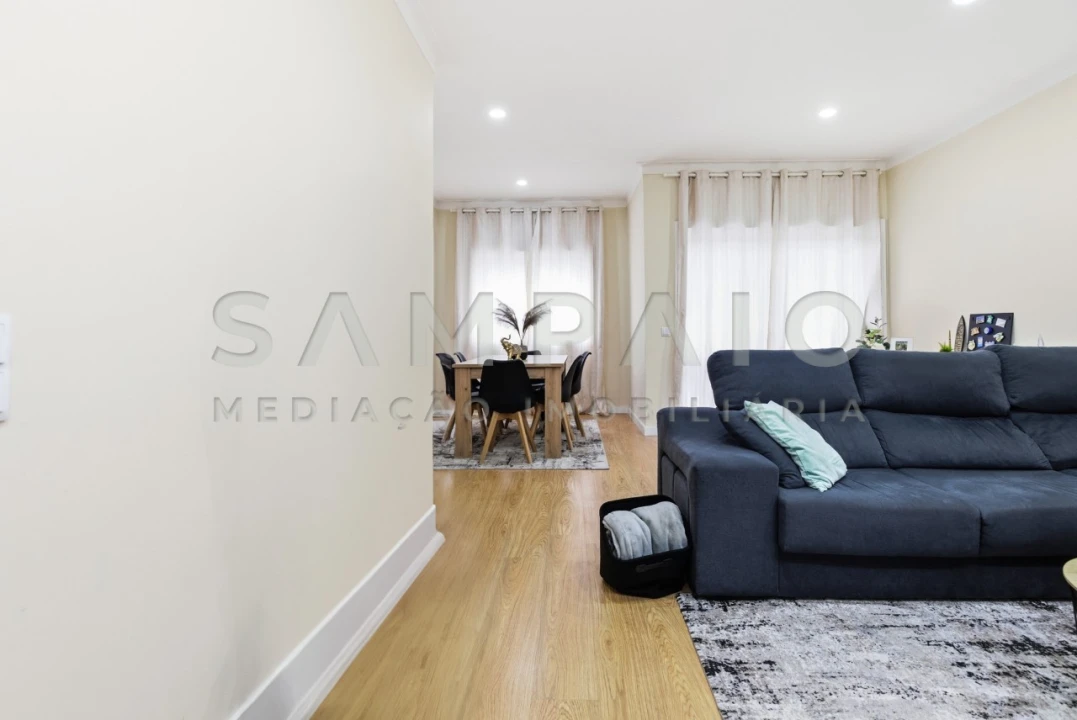 Apartamento T2 para Venda em Rio Tinto Foto 3