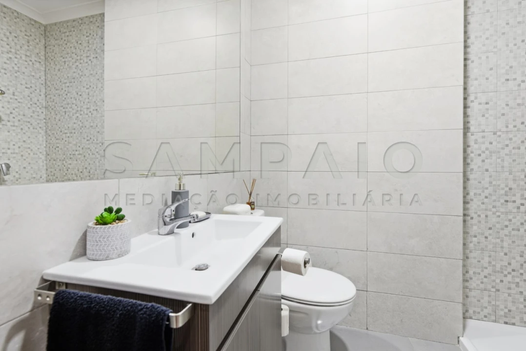 Apartamento T2 para Venda em Rio Tinto Foto 13