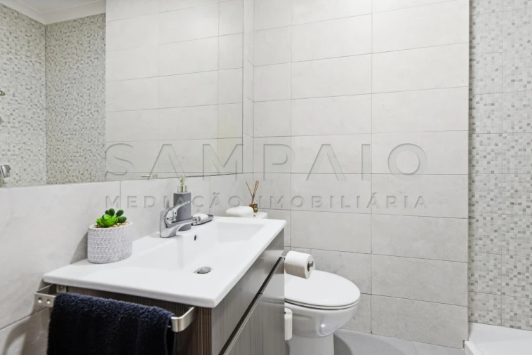 Apartamento T2 para Venda em Rio Tinto Foto 13