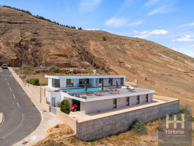 Moradia T5 para Venda em Porto Santo Foto 40