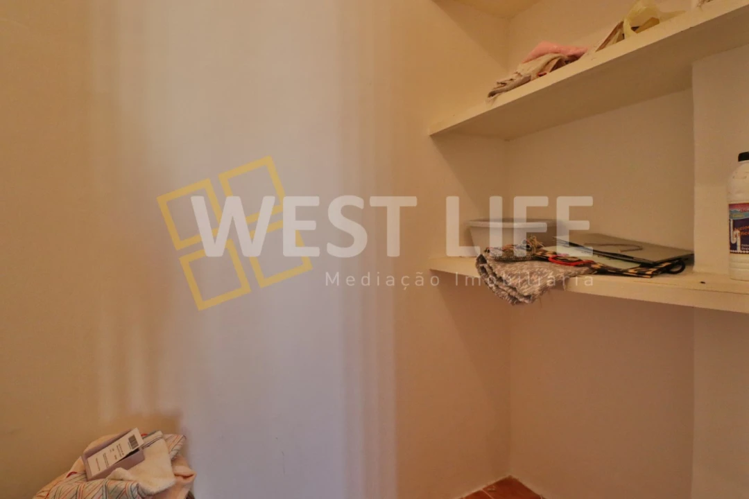 Apartamento T2 para Venda em Lourinhã e Atalaia Foto 17