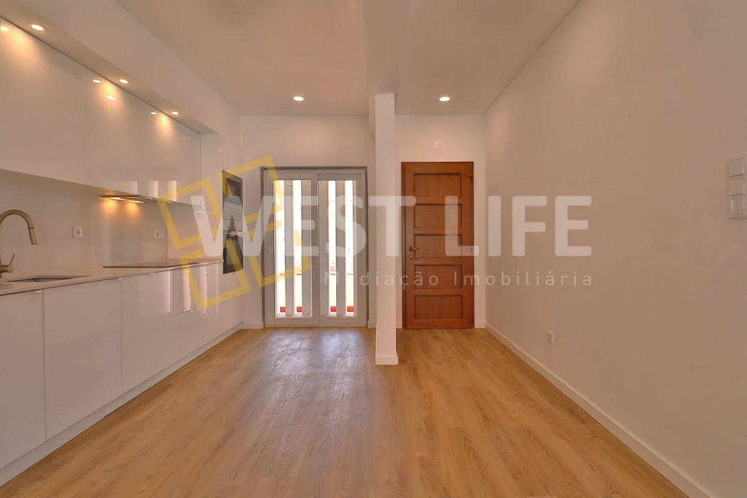 Apartamento T2 para Venda em Lourinhã e Atalaia Foto 2