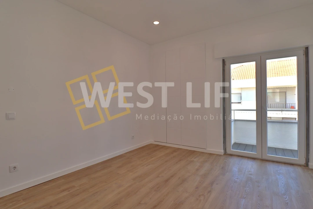 Apartamento T2 para Venda em Lourinhã e Atalaia Foto 15