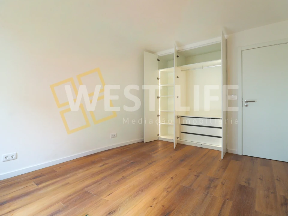 Apartamento T2 para Venda em Malveira e São Miguel de Alcainça Foto 18