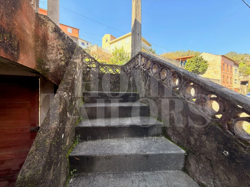 Moradia T1 para Venda em Lorvão Foto 29