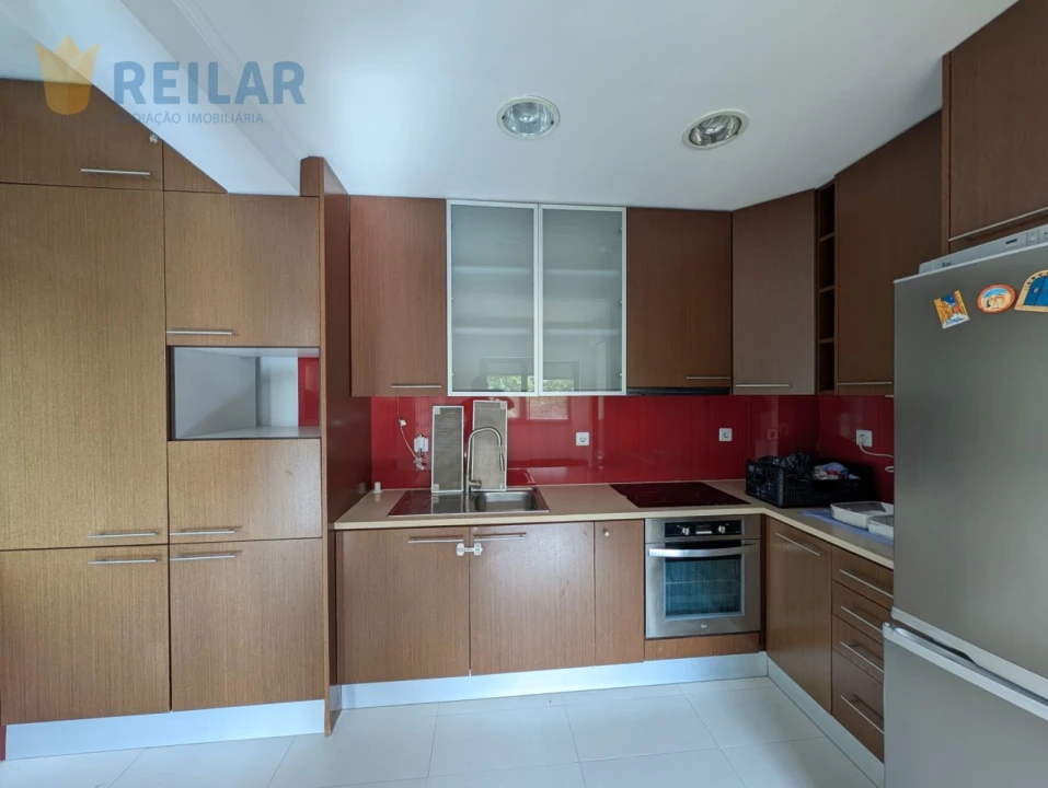 Apartamento T2 para Arrendamento em Parque das Nações Foto 4