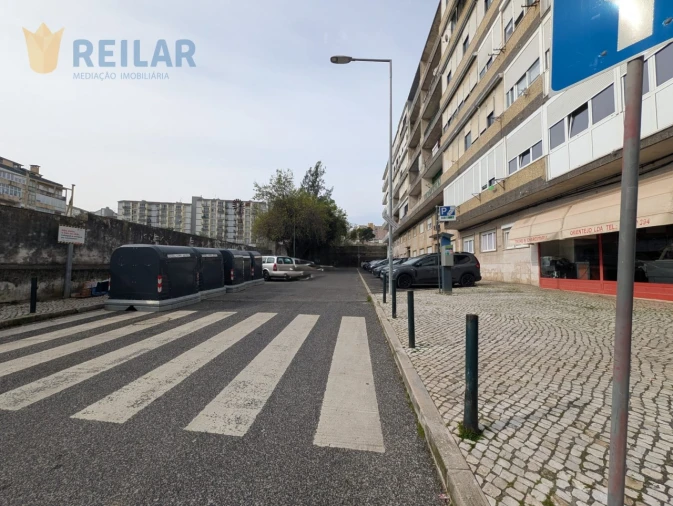 Apartamento T2 para Arrendamento em Parque das Nações Foto 37