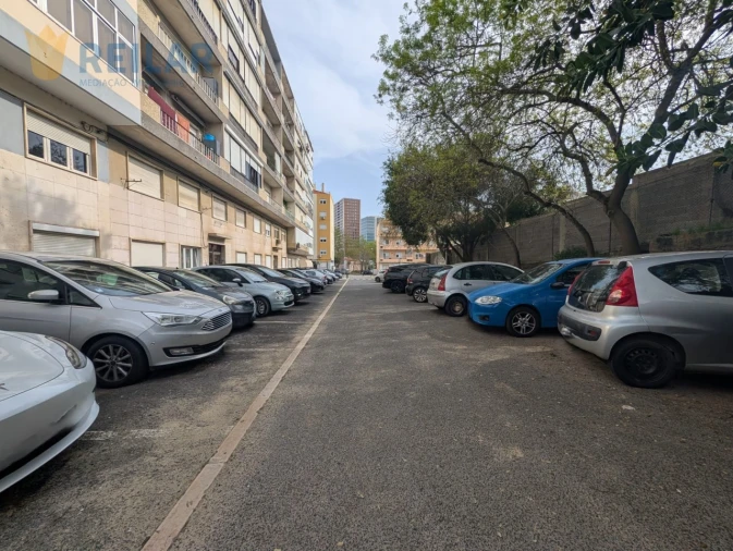 Apartamento T2 para Arrendamento em Parque das Nações Foto 39