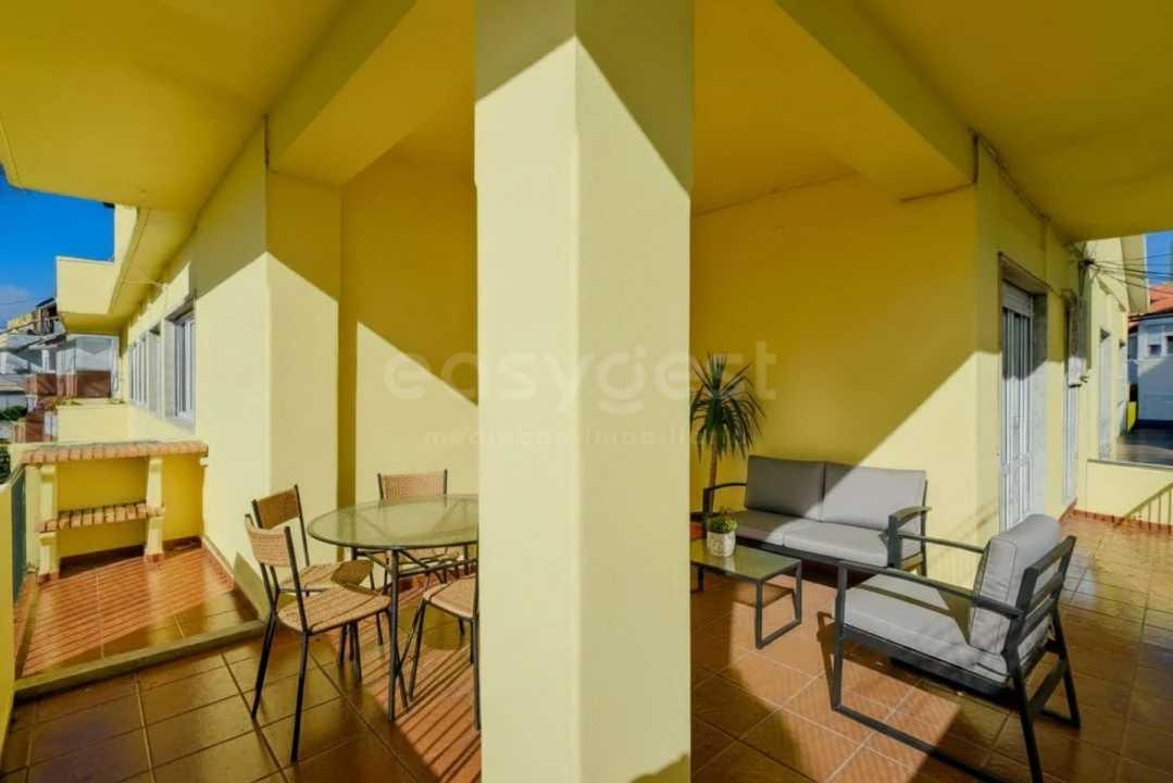 Apartamento T4 para Arrendamento em Carcavelos e Parede Foto 4