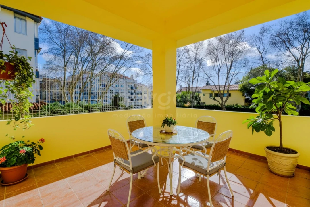 Apartamento T4 para Arrendamento em Carcavelos e Parede Foto 1