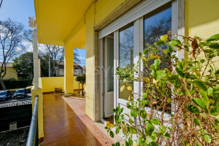 Apartamento T4 para Arrendamento em Carcavelos e Parede Foto 9