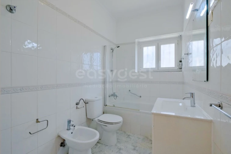 Apartamento T4 para Arrendamento em Carcavelos e Parede Foto 12