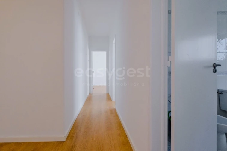 Apartamento T4 para Arrendamento em Carcavelos e Parede Foto 13