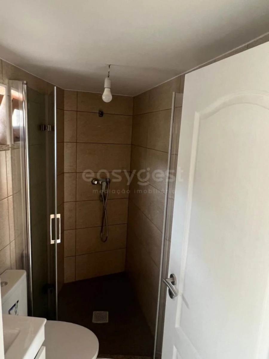 Moradia T3 para Venda em Pala Foto 9