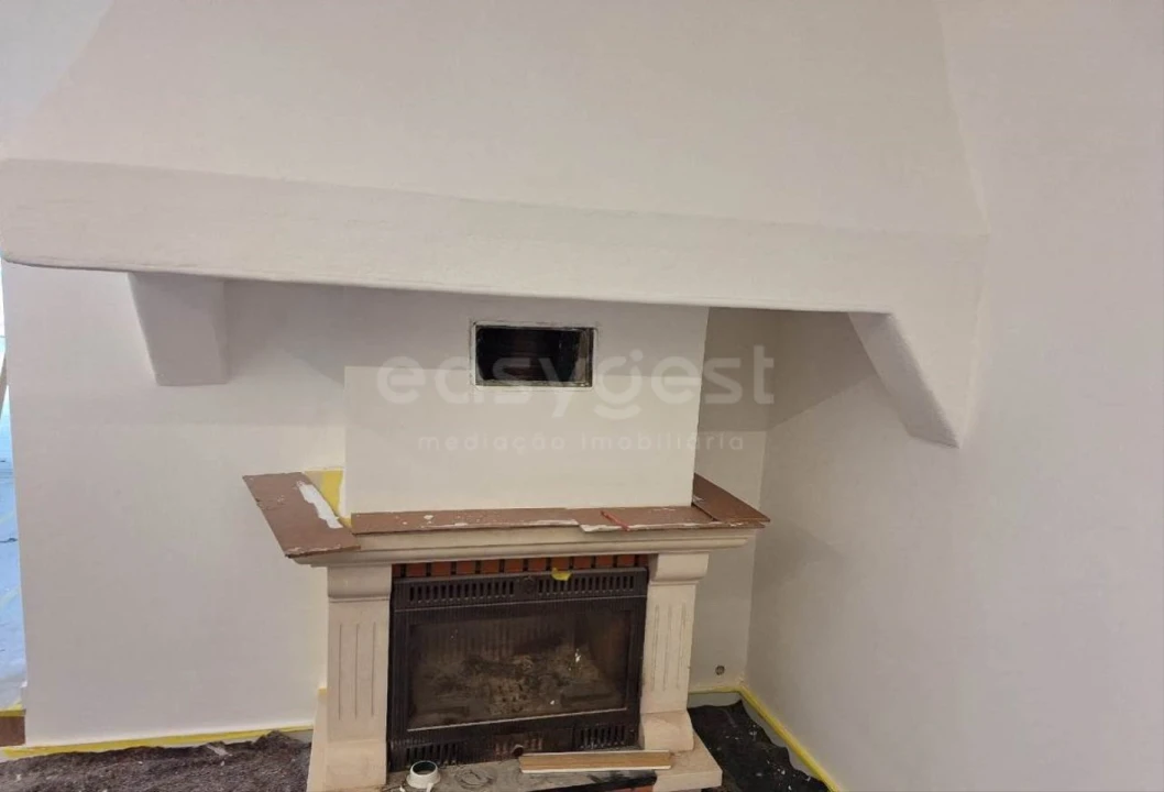 Moradia T3 para Venda em Espite Foto 6