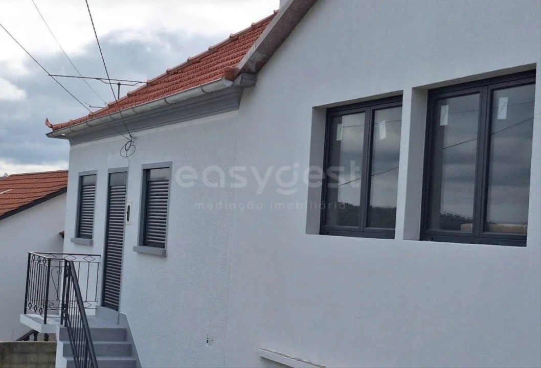 Moradia T3 para Venda em Espite Foto 15