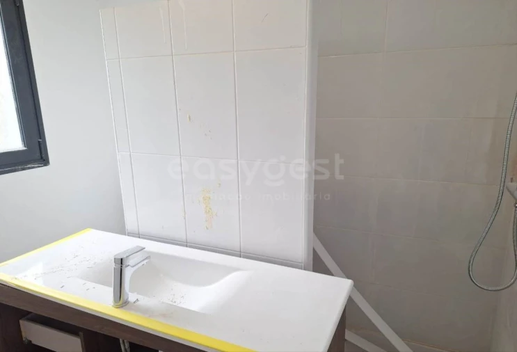 Moradia T3 para Venda em Espite Foto 13