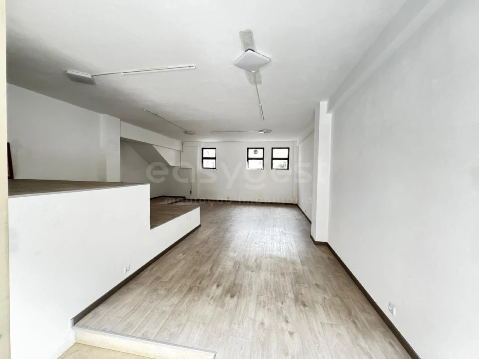 Loja para Arrendamento em Glória e Vera Cruz Foto 2