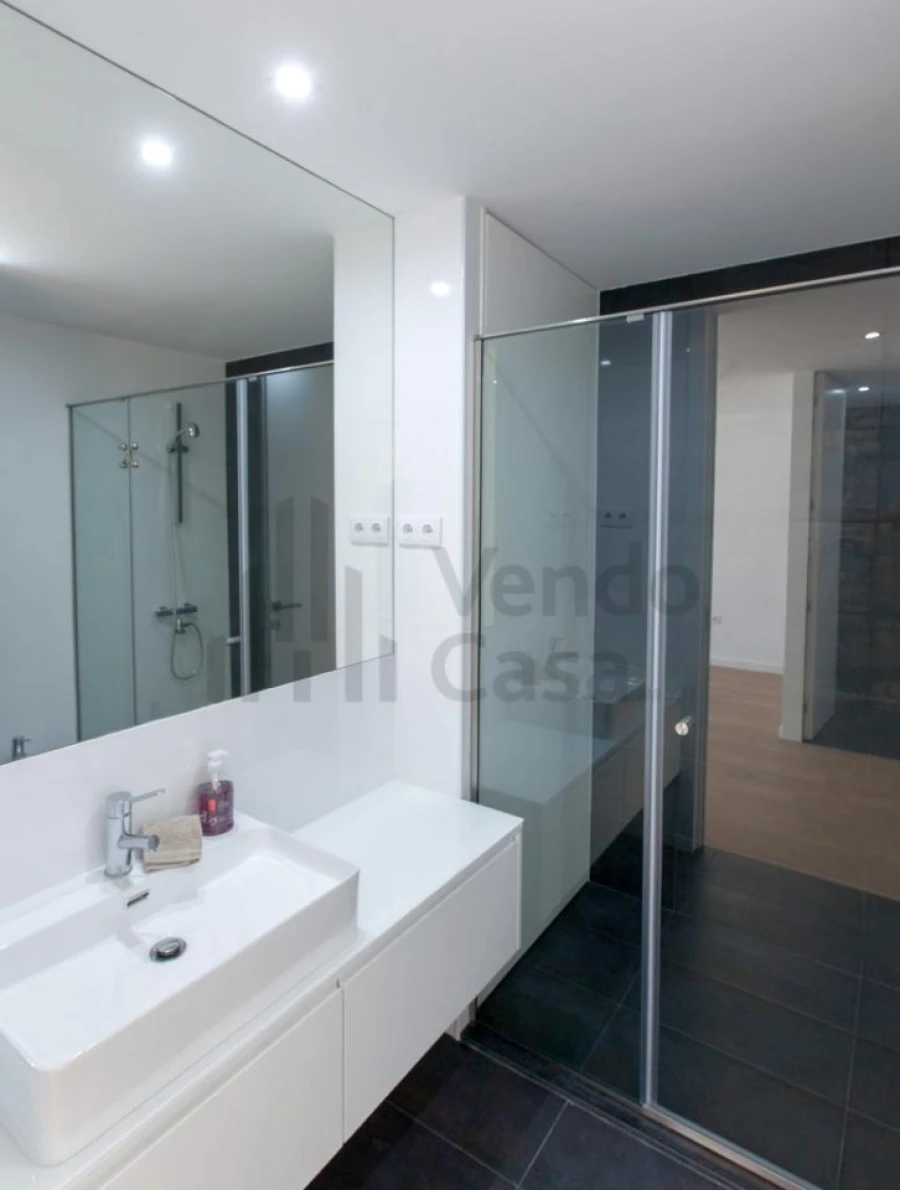 Apartamento T2 para Arrendamento em São Vitor (Braga) Foto 15