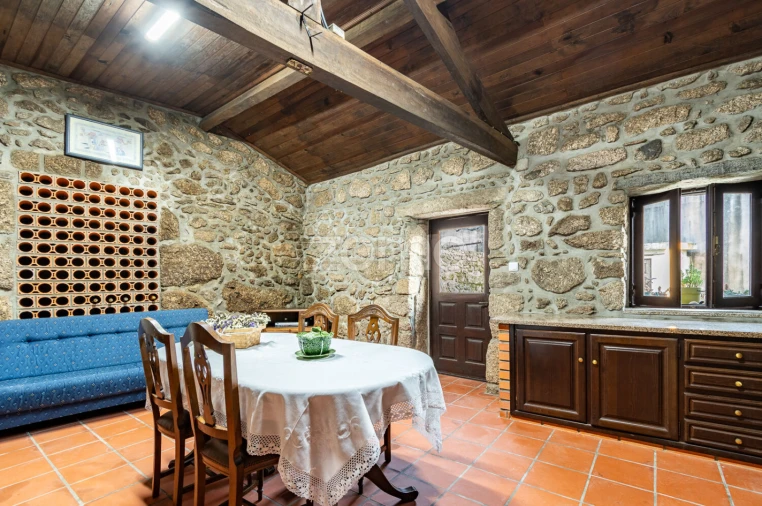 Moradia T3 para Venda em Refoios do Lima Foto 14