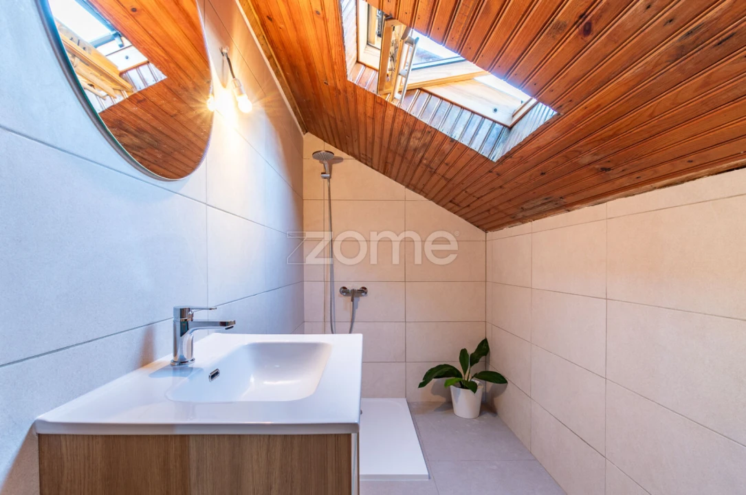 Moradia T3 para Venda em Refoios do Lima Foto 7