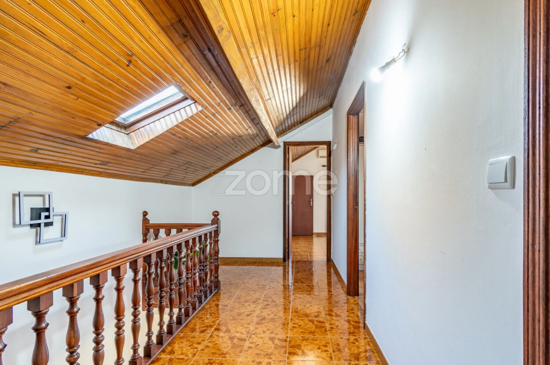 Moradia T3 para Venda em Refoios do Lima Foto 8