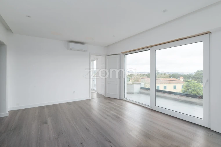 Moradia T4 para Venda em Santa Maria e São Miguel, São Martinho, São Pedro Penaferrim Foto 14