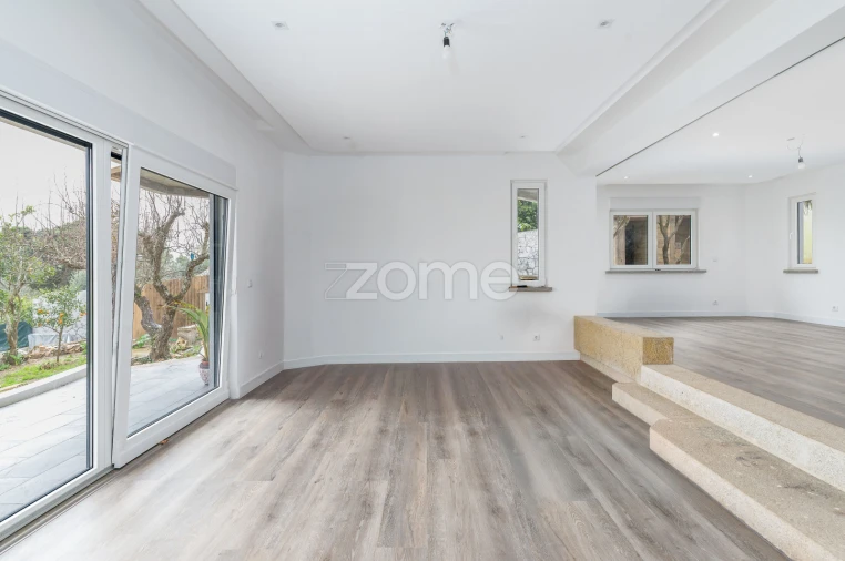 Moradia T4 para Venda em Santa Maria e São Miguel, São Martinho, São Pedro Penaferrim Foto 6