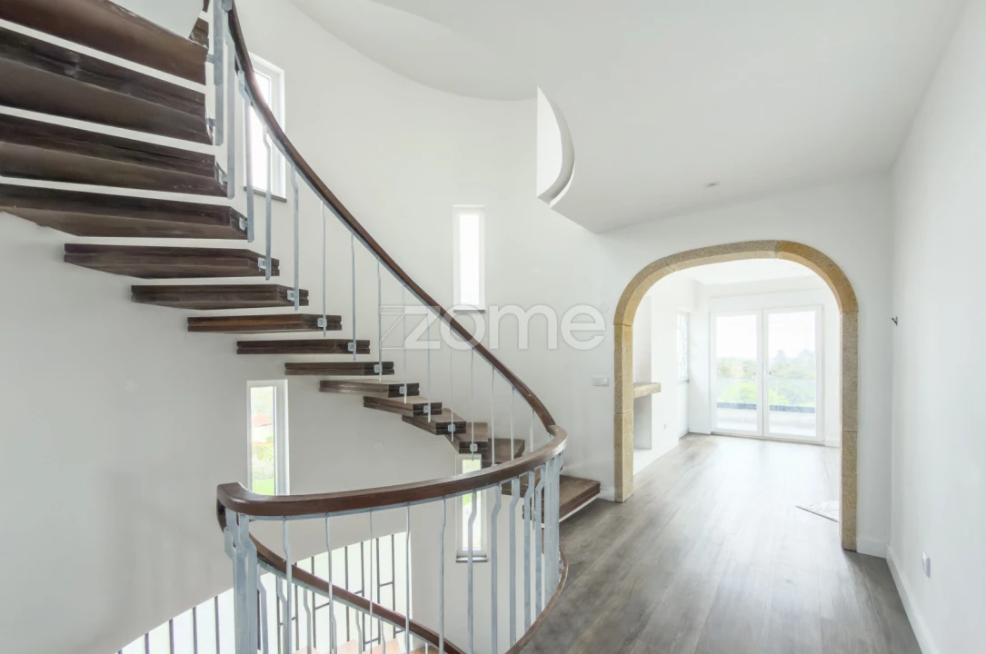 Moradia T4 para Venda em Santa Maria e São Miguel, São Martinho, São Pedro Penaferrim Foto 29