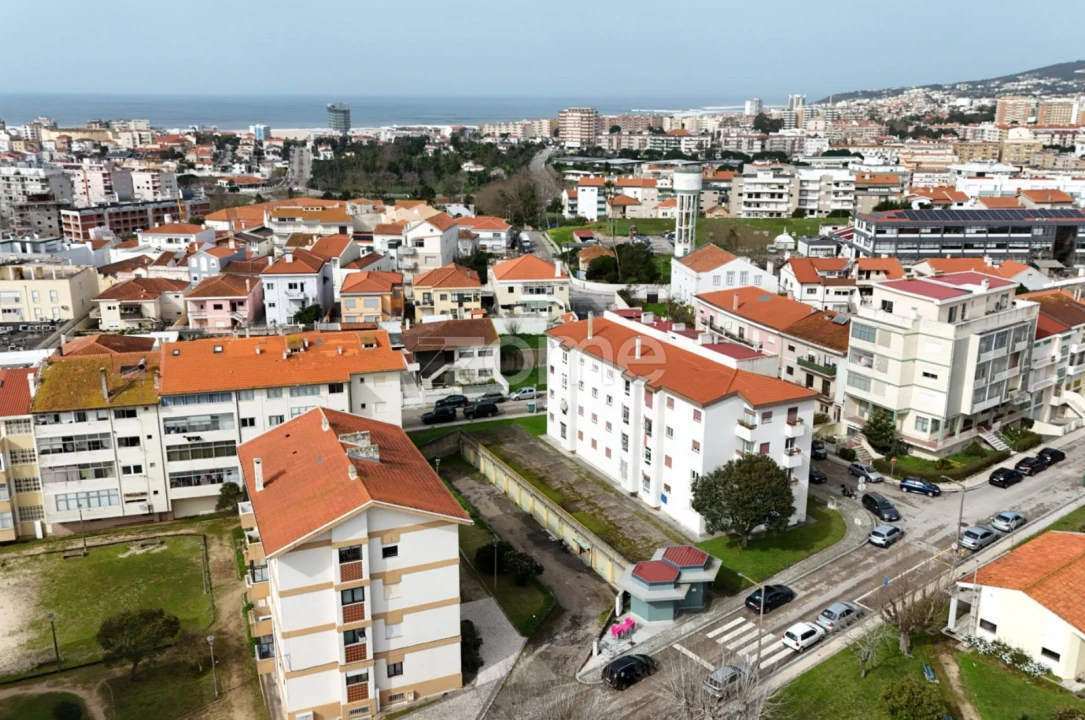 Garagem para Venda em Buarcos Foto 19