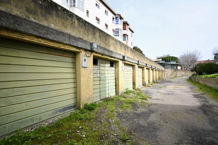 Garagem para Venda em Buarcos Foto 2