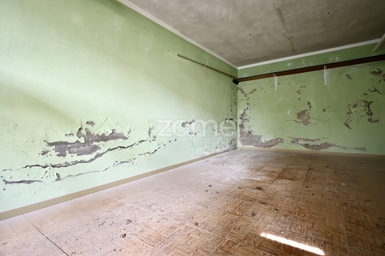 Garagem para Venda em Buarcos Foto 3